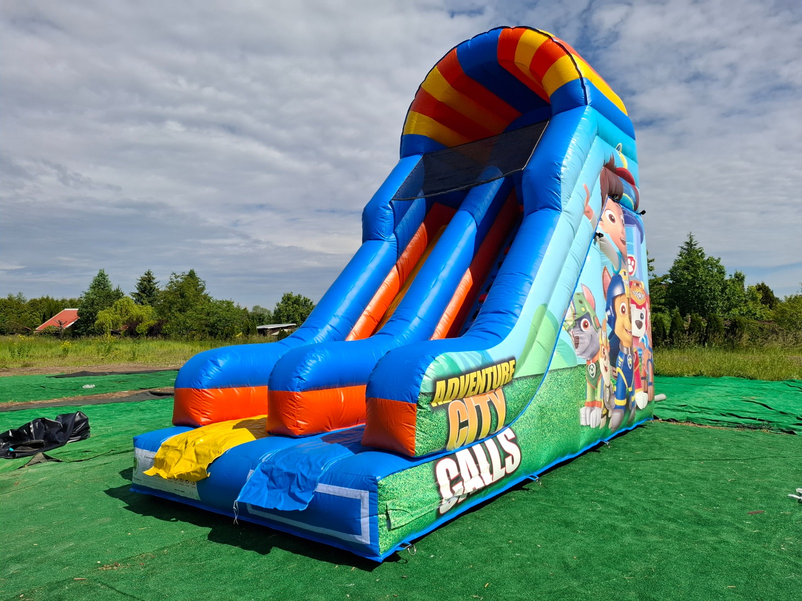 Dmuchańce Żary - ogród i zabawa dzieci